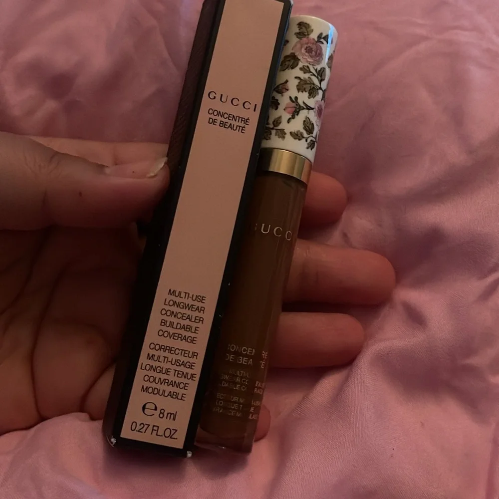 Gucci Concentré de Beauté Multi-Use Crease Proof and Hydrating Concealer